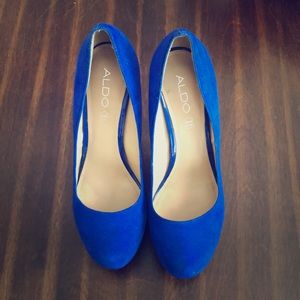 Electric Blue Platform Pumps